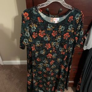 Lularoe Carly